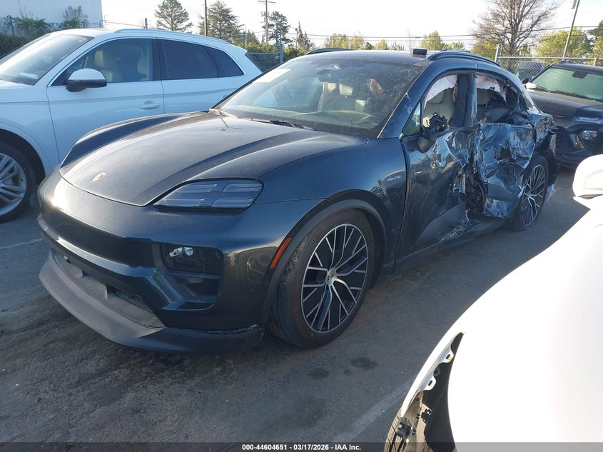 2024 Porsche Macan Electric 4