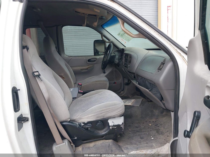 2000 FORD F-150 TRUCK 4.6L V-8 220HP