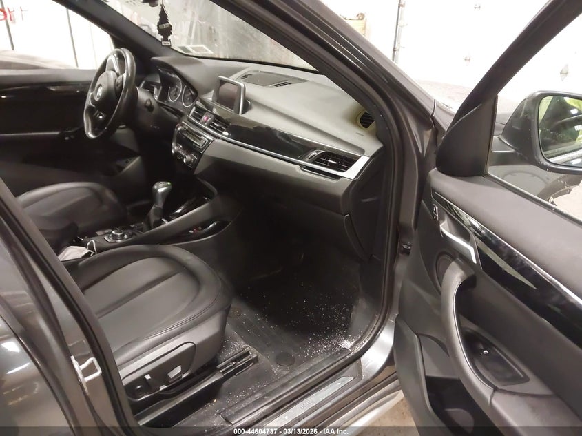 BMW X1 - zdjęcie 5