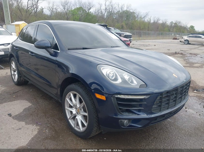 2015 PORSCHE MACAN S