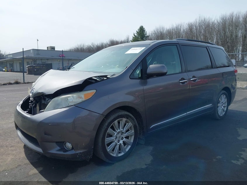 2012 Toyota Sienna Limited 7 Passenger