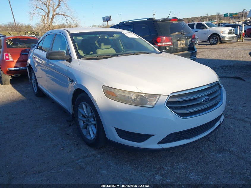 2013 Ford Taurus Se
