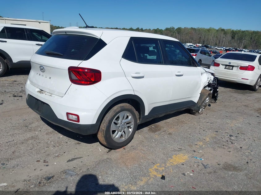 2025 Hyundai Venue Se