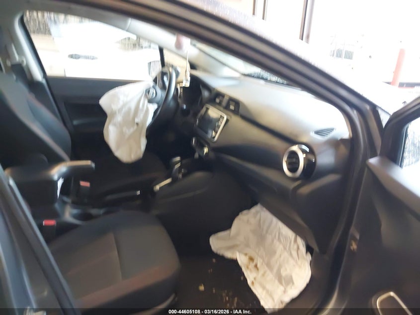 2020 Nissan Versa Sr Xtronic Cvt