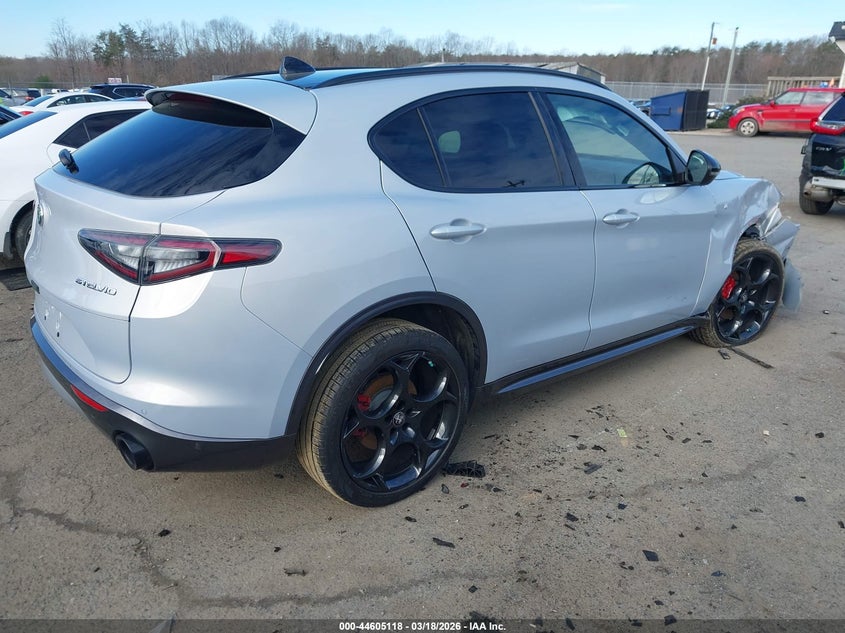 2024 Alfa Romeo Stelvio Ti Awd