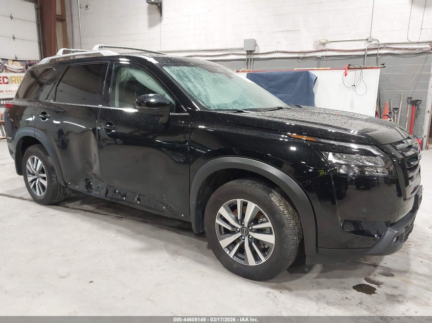 2025 Nissan Pathfinder Sl 4Wd