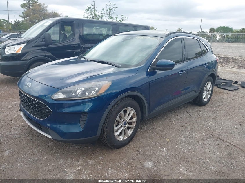 2020 Ford Escape Se