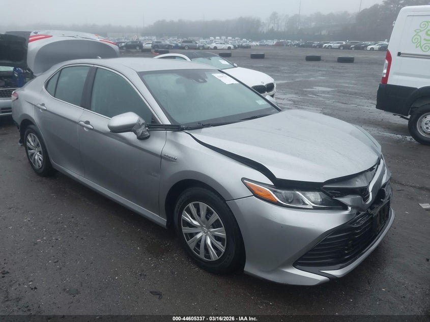 2019 Toyota Camry Hybrid Le