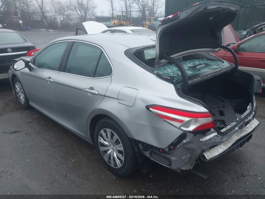 2019 Toyota Camry Hybrid Le