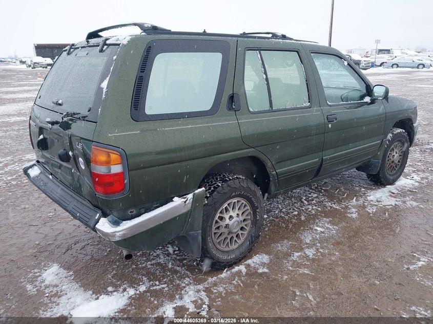 1997 Nissan Pathfinder Le/Se/Xe