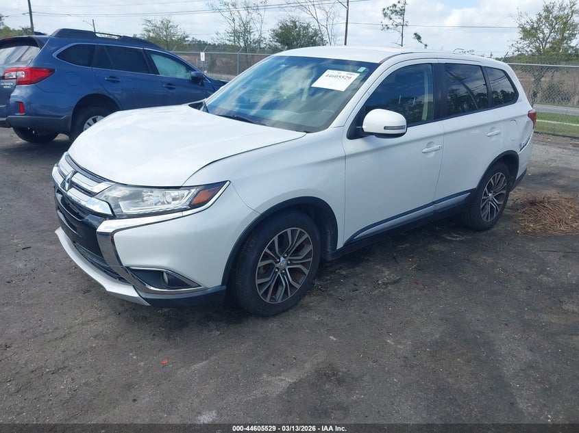 2016 Mitsubishi Outlander Se
