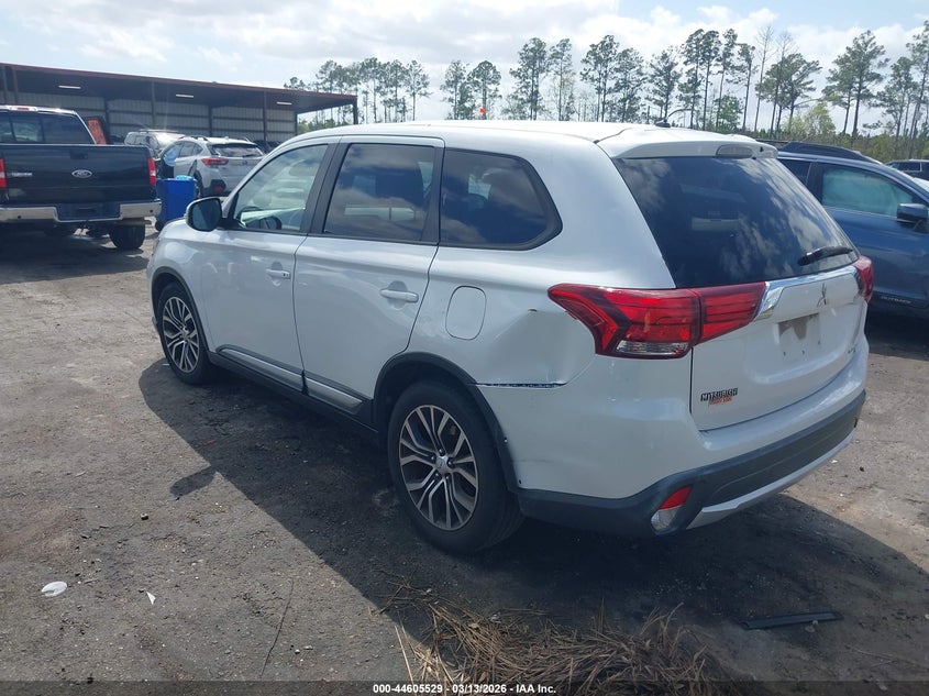 2016 Mitsubishi Outlander Se
