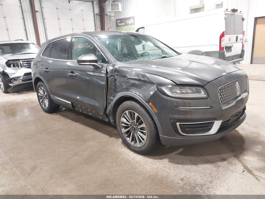 2020 Lincoln Nautilus Standard
