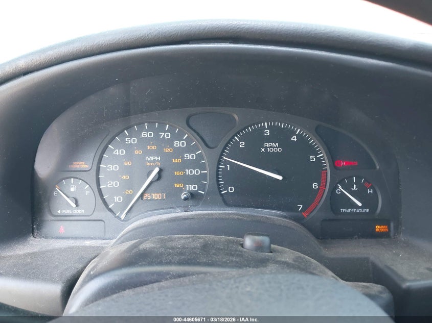2002 Saturn S-Series Sc1 VIN: 1G8ZN128X2Z261226 Lot: 44605671
