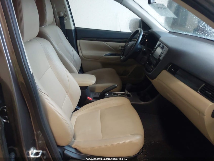 2016 Mitsubishi Outlander Sel