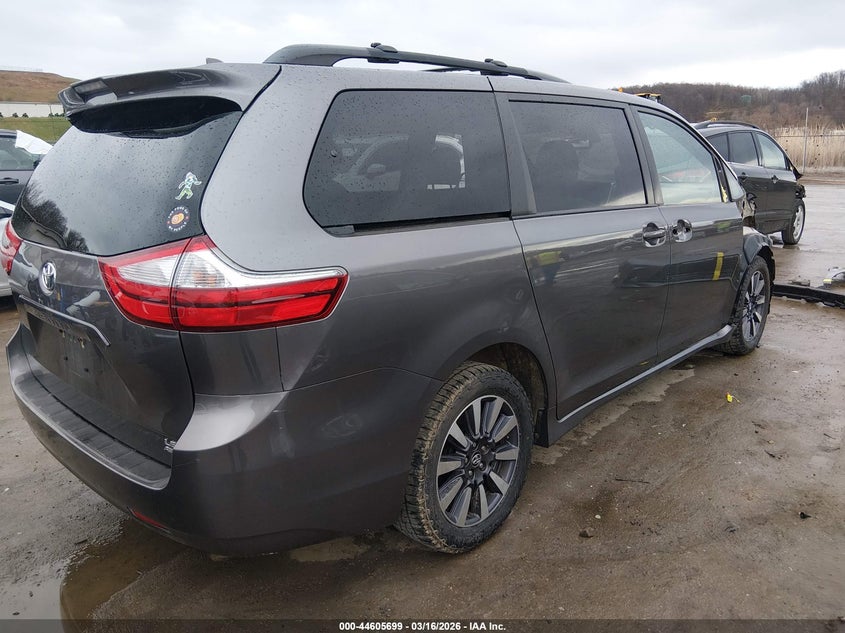 2019 Toyota Sienna Le 7 Passenger