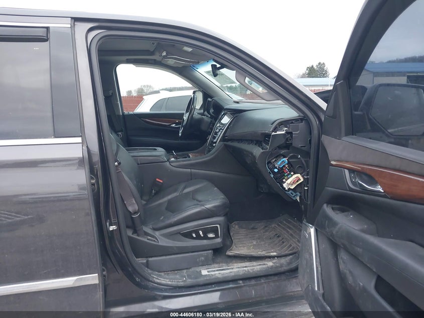 2015 Cadillac Escalade Luxury