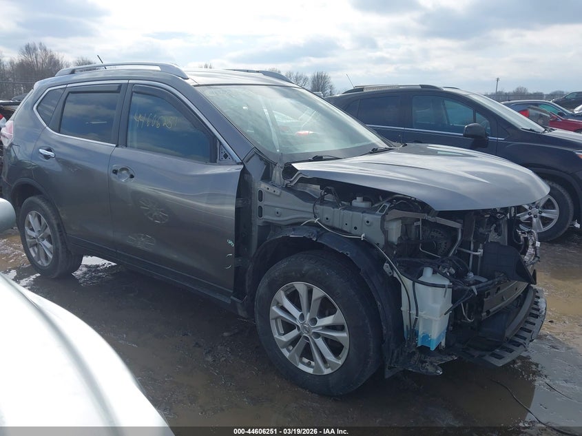 2016 Nissan Rogue Sv