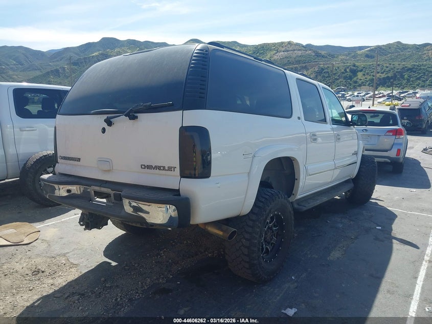 2002 Chevrolet Suburban 2500 Lt