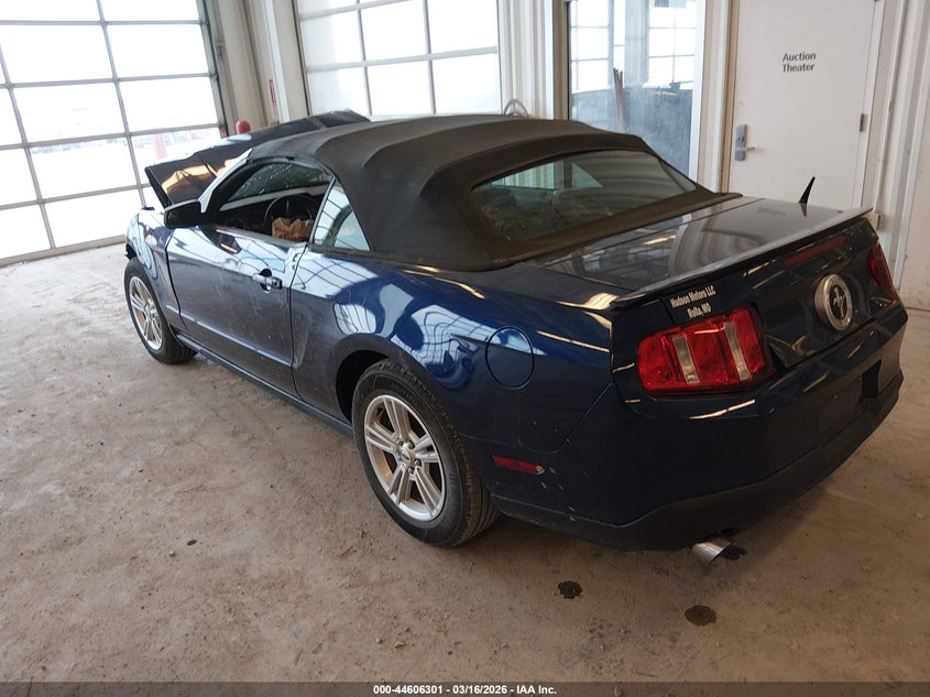 2011 Ford Mustang V6