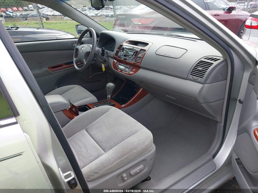 2004 Toyota Camry Xle
