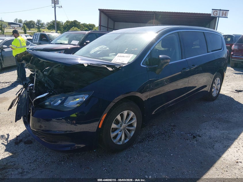Vin: 2c4rc1dg2hr512968, lot: 45103269, chrysler pacifica touring 20172