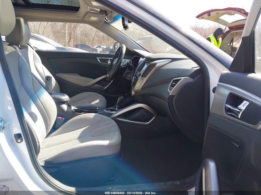 2012 Hyundai Veloster Base W/Gray