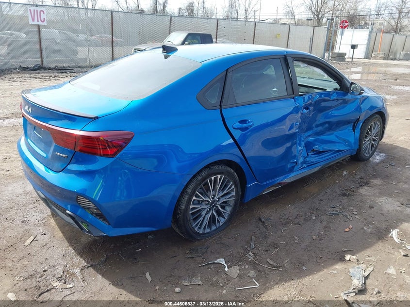 2022 Kia Forte Gt-Line