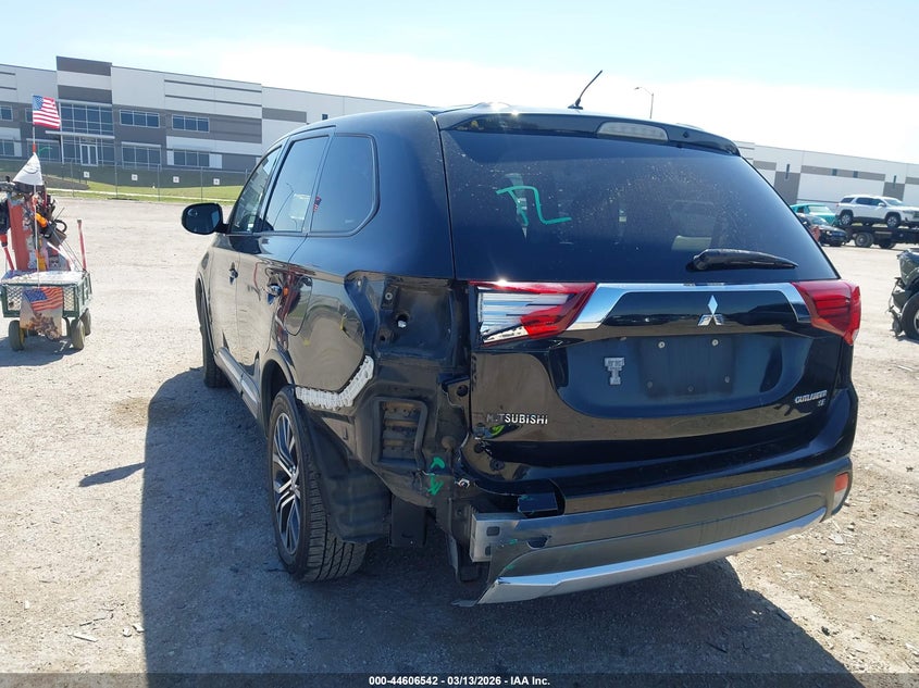 2016 Mitsubishi Outlander Se