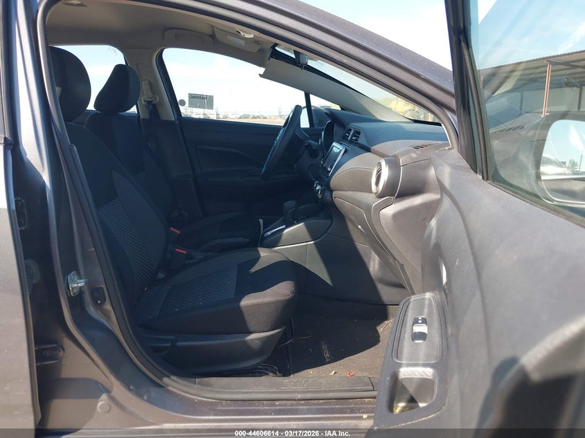 2020 Nissan Versa S Xtronic Cvt