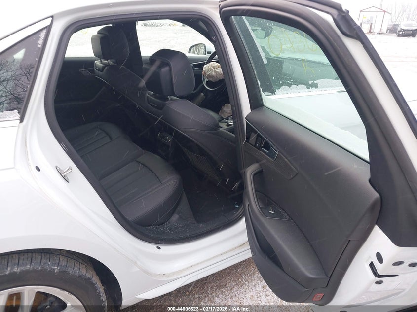 2020 Audi A4 Premium 45 Tfsi Quattro S Tronic VIN: WAUDNAF42LA043625 Lot: 44606623