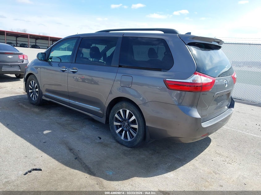 2019 Toyota Sienna Xle Premium 7 Passenger