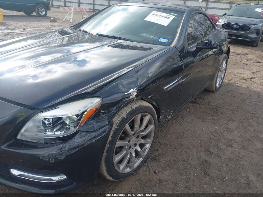 2016 Mercedes-Benz Slk 300 VIN: WDDPK3JA7GF120313 Lot: 44606880