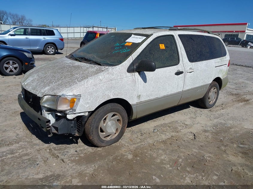 2000 Toyota Sienna Xle