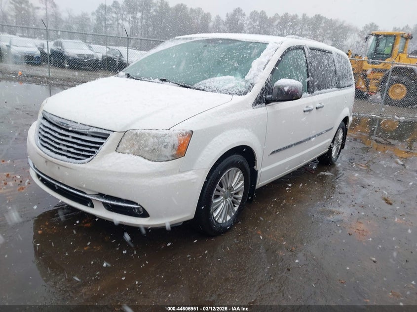 2012 Chrysler Town & Country Limited