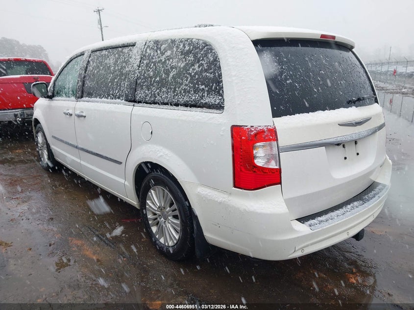 2012 Chrysler Town & Country Limited