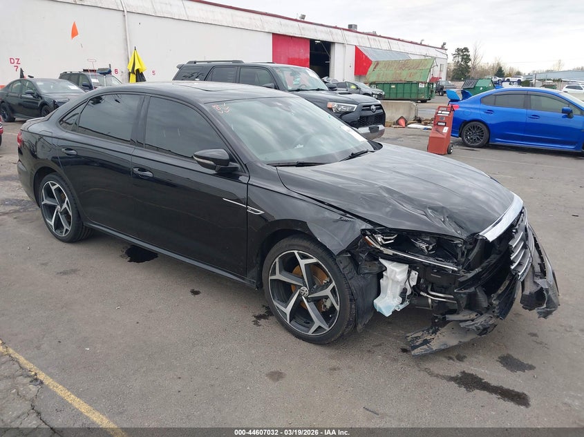 2020 Volkswagen Passat 2.0T R-Line