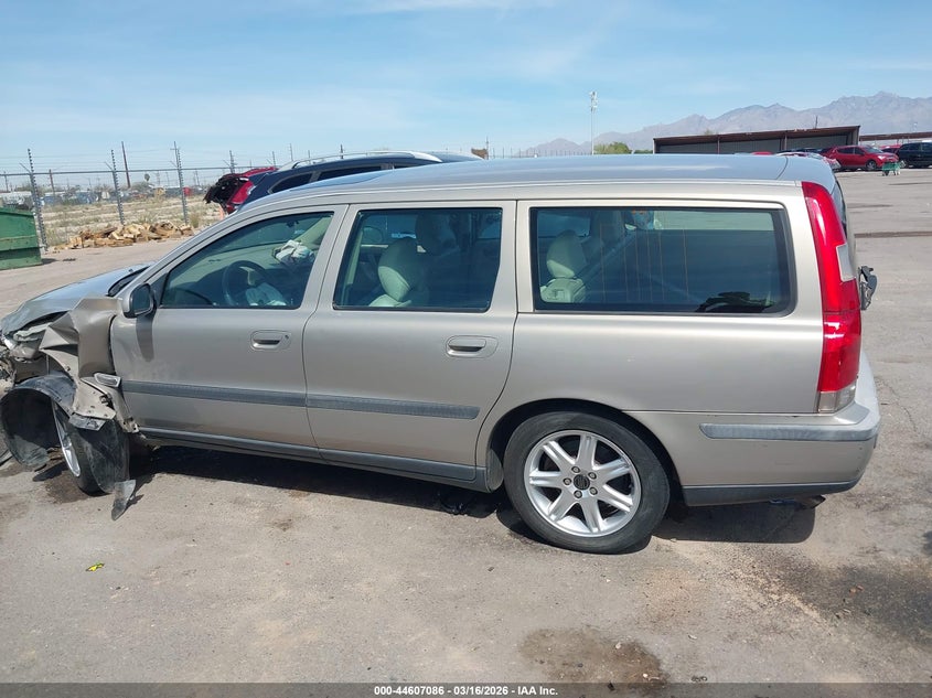 2003 Volvo V70 2.4T VIN: YV1SW58D832299364 Lot: 44607086