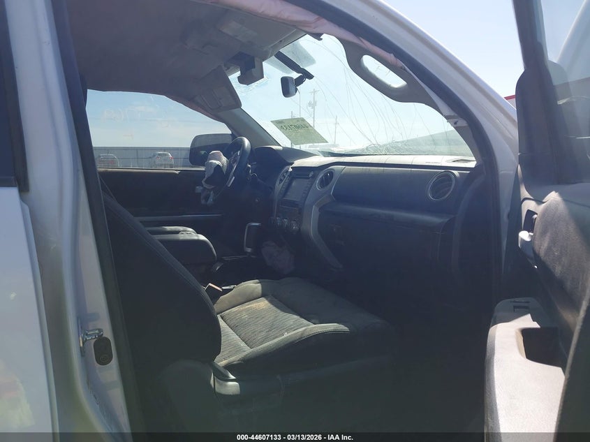 2017 Toyota Tundra Sr5 5.7L V8