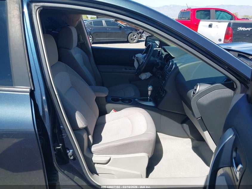 2013 Nissan Rogue Sv