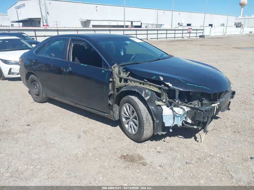 2016 Toyota Camry Le