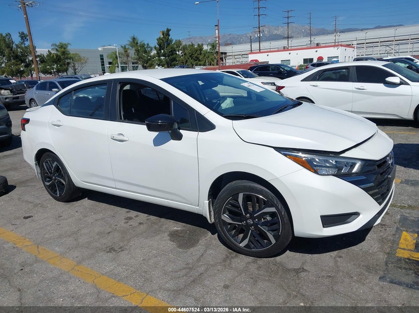 2024 Nissan Versa 1.6 Sr