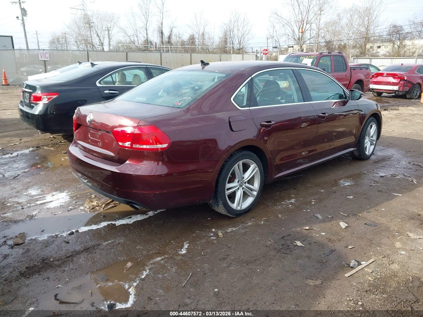 2012 Volkswagen Passat 3.6L V6 Se