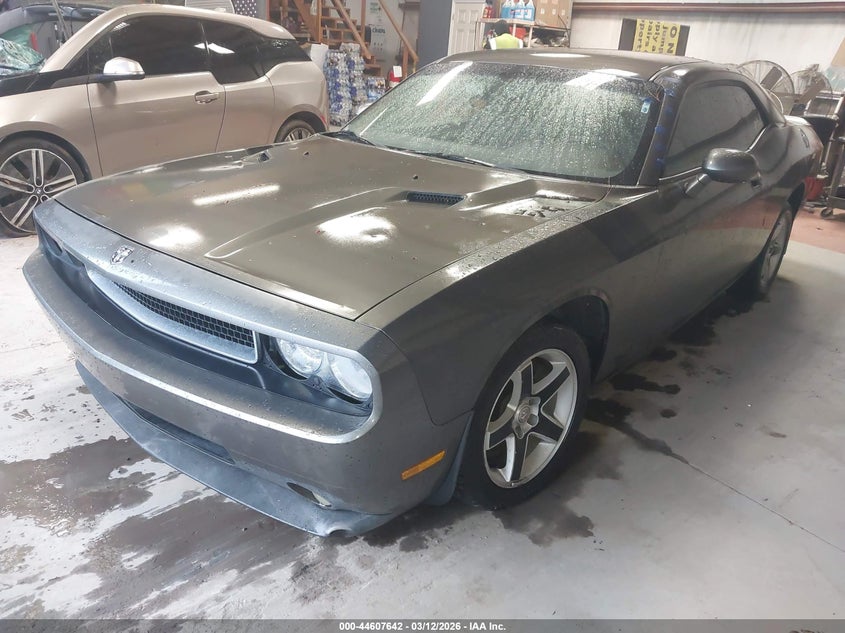 2010 Dodge Challenger Se