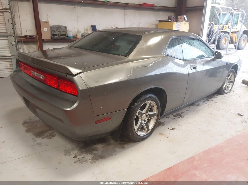 2010 Dodge Challenger Se