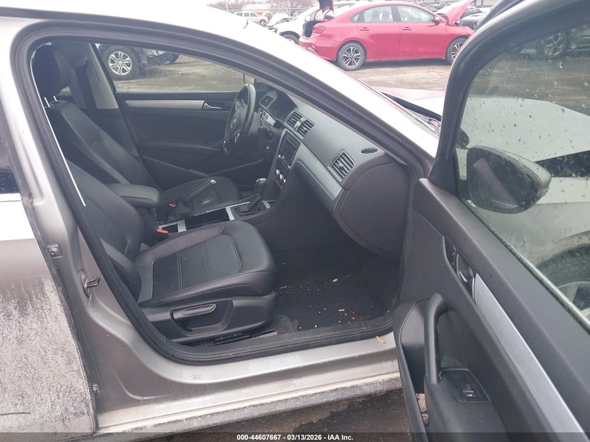 2012 Volkswagen Passat 2.0L Tdi Se