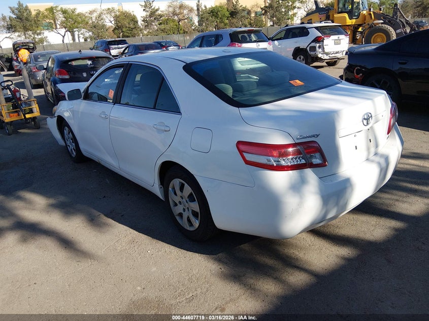 2011 Toyota Camry Le