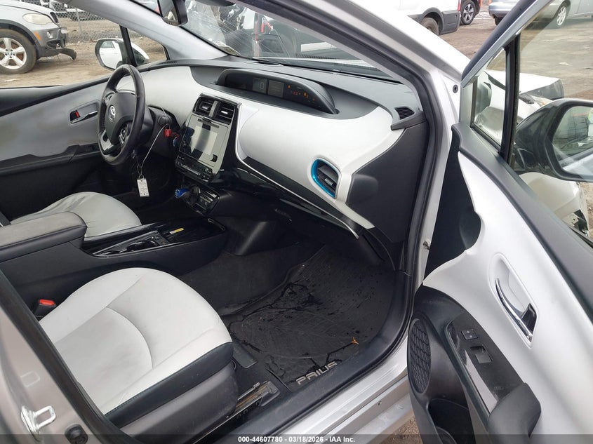 2019 Toyota Prius Xle