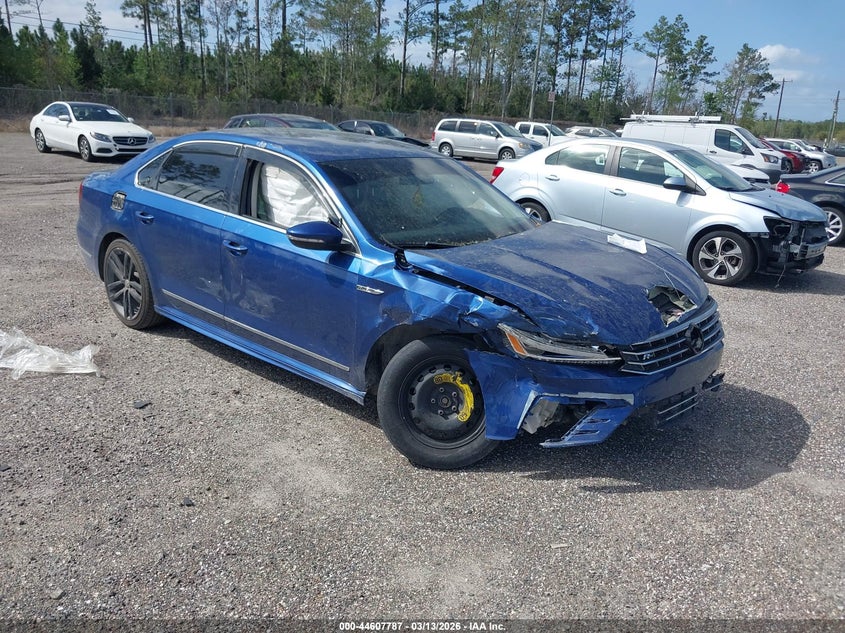 2017 Volkswagen Passat 1.8T R-Line