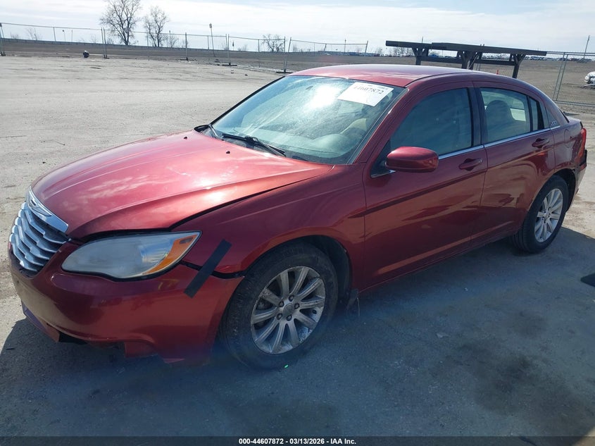 2013 Chrysler 200 Touring